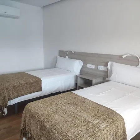 Alojamientos Central 4* Porriño
